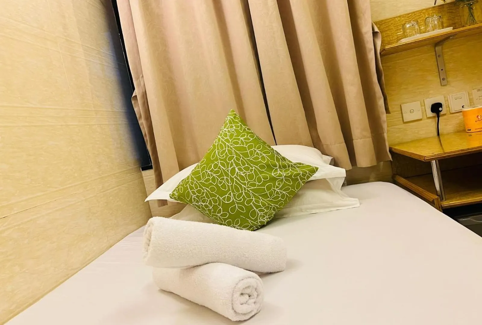 Holiday Guest House 홍콩 0*,  중국