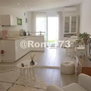Proche Et 2 Pers Hébergement de vacances Toulon