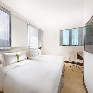 4* ホテル エンパイア コーズウェイ ベイ