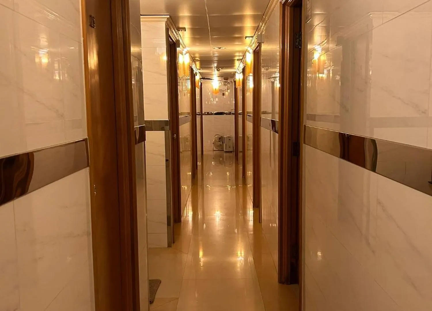 Holiday Guest House Hong Kong